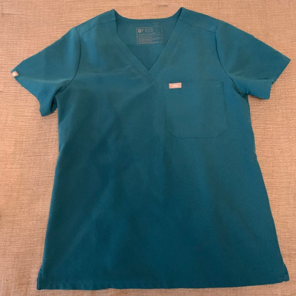 Figs Scrub Top